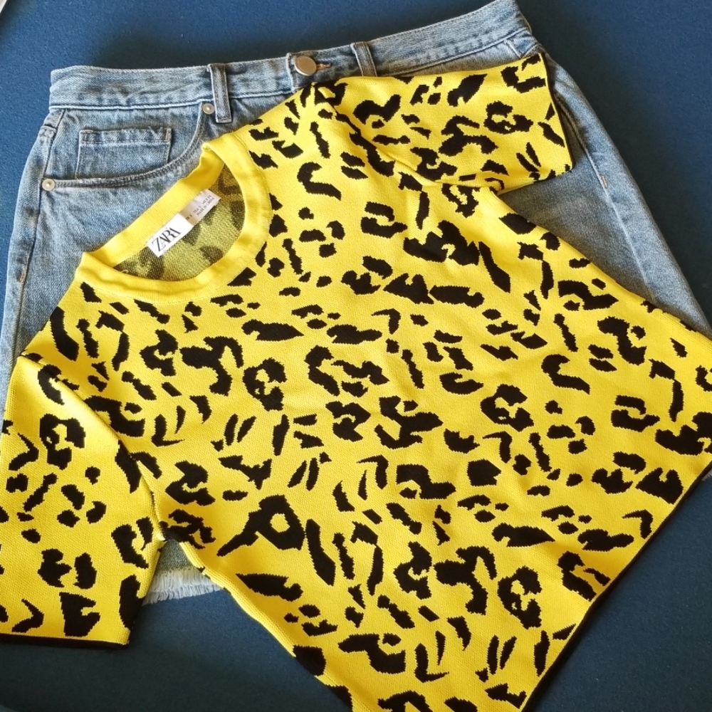 Zara Neon Yellow Crop Sweater